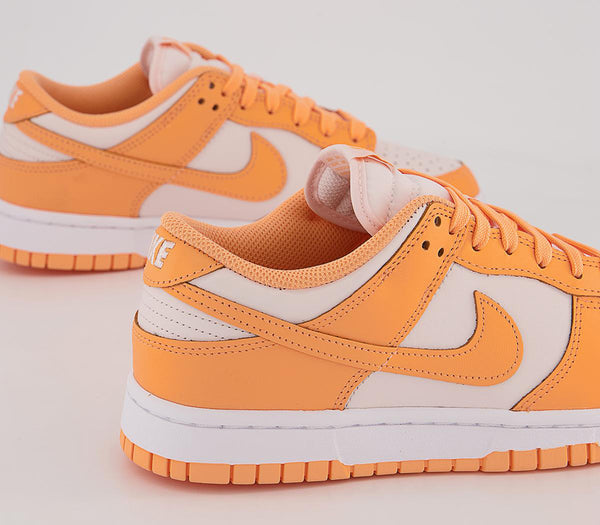 NIKE DUNK LOW PEACH CREAM BACK SIDE VIEW